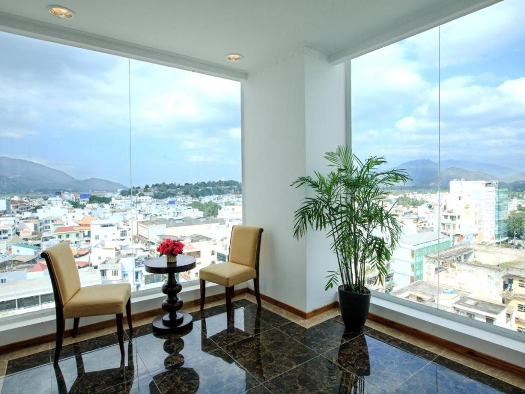 Den Long Do Hotel Nha Trang Exterior photo