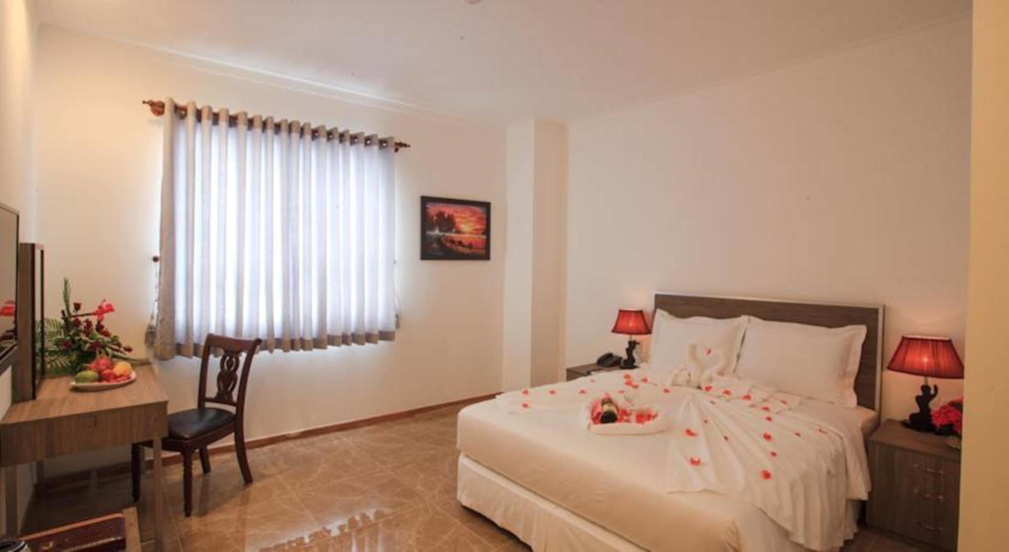 Den Long Do Hotel Nha Trang Exterior photo